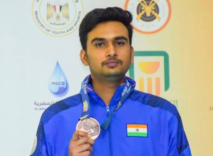 india’s-varun-tomar-qualifies-for-paris-olympic;-bags-gold-at-asian-olympic-qualifier-rifle-and-pistol-2024-in-jakarta