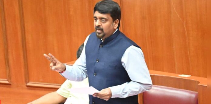 <b>mlc-ds-arun-pushes-for-revival-of-malenadu-gidda-cow-research-centre-in-karnataka</b>