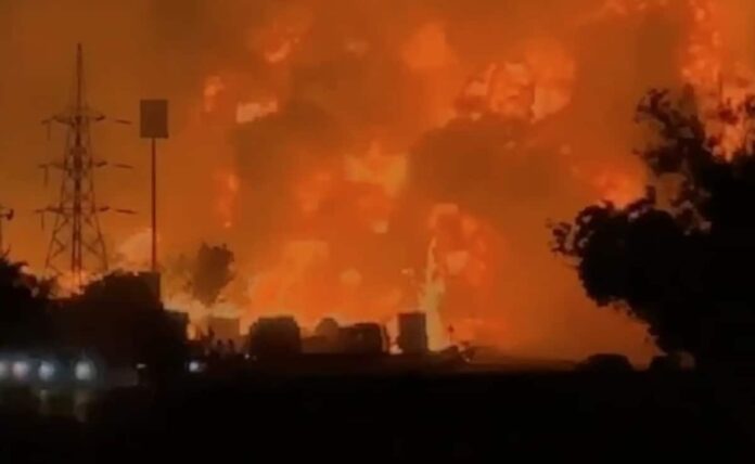 <b>tragic-truck-collision-in-jaipur:-a-devastating-fire-claims-lives-and-leaves-many-injured</b>