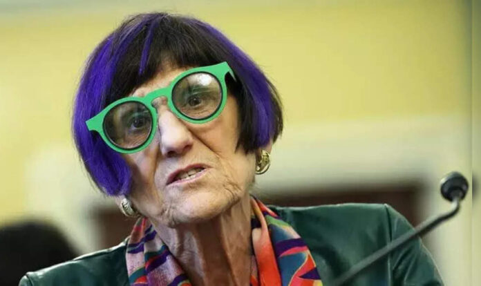 <b>rosa-delauro-sparks-controversy:-how-a-critique-of-elon-musk-has-south-connecticut-talking</b>