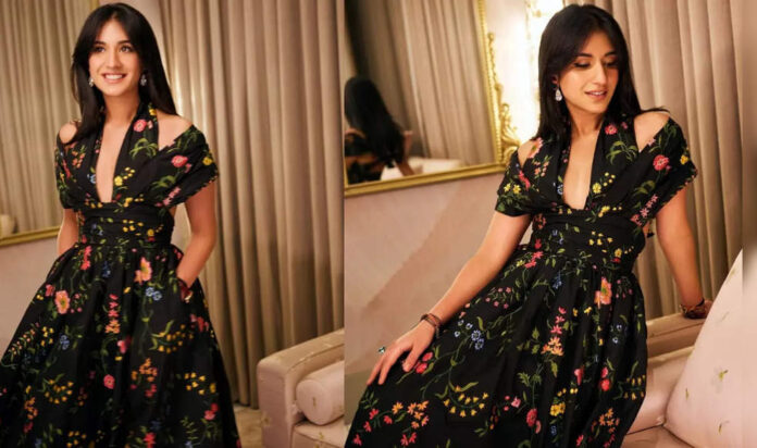 <b>radhika-merchant-ambani-dazzles-in-chic-ensemble-at-nmacc-arts-cafe-inauguration</b>