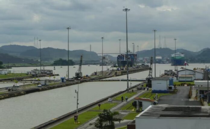<b>panama’s-leaders-stand-firm-against-trump’s-claims-on-canal-sovereignty</b>