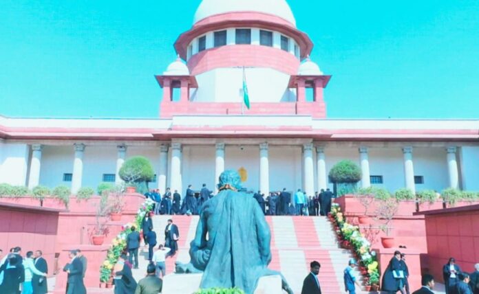 <b>supreme-court-critiques-ed’s-conduct-in-former-mla’s-arrest,-declares-it-unlawful</b>