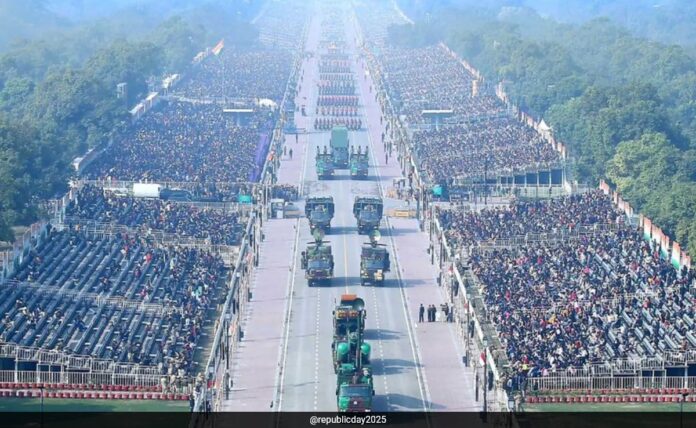 <b>india-marks-76th-republic-day-with-grand-parade-at-kartavya-path</b>