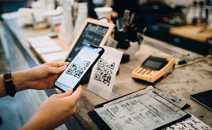 <b>india’s-embrace-of-upi:-a-digital-payment-revolution-with-83%-dominance</b>