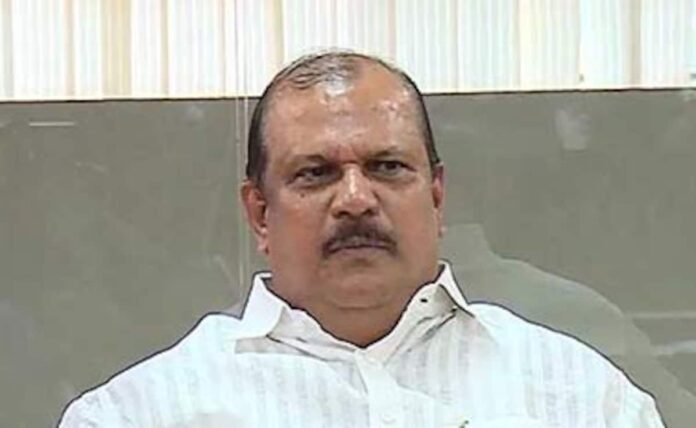 <b>kerala’s-political-turmoil:-bjp-leader-pc-george-turns-himself-in-over-hate-speech-allegations</b>