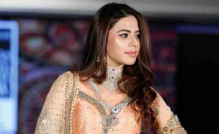 <b>kannada-star-ranya-rao-fights-for-bail-amidst-gold-smuggling-accusations</b>