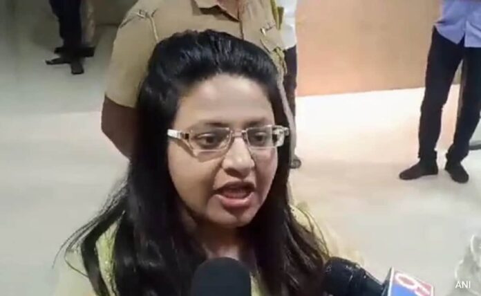 <b>supreme-court-grants-continued-relief-to-ex-ias-trainee-puja-khedkar-amid-allegations-of-fraud</b>