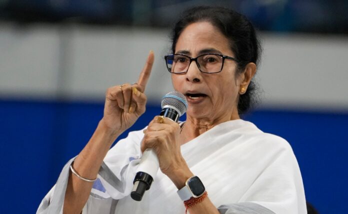 <b>mamata-banerjee-declares:-waqf-act-will-not-take-effect-in-west-bengal</b>