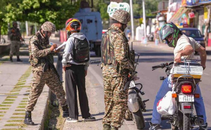 <b>supreme-court-dismisses-pahalgam-attack-probe-plea,-emphasizes-national-security</b>