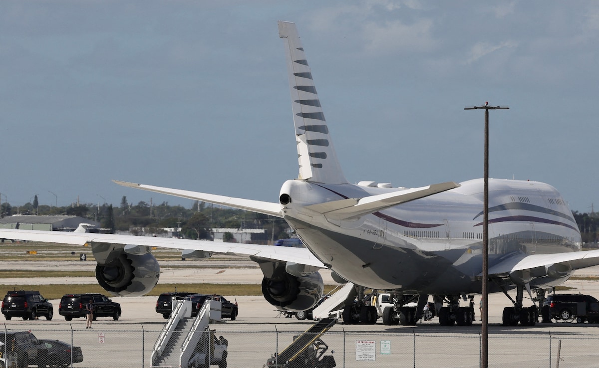 <b>china-reinstates-boeing-aircraft-imports-following-trade-negotiations-with-the-us.</b> <b>china-reinstates-boeing-aircraft-imports-following-trade-negotiations-with-the-us.</b>