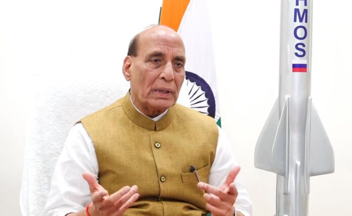 <b>defence-minister’s-key-visit-to-bhuj-air-force-station:-strengthening-national-security</b>