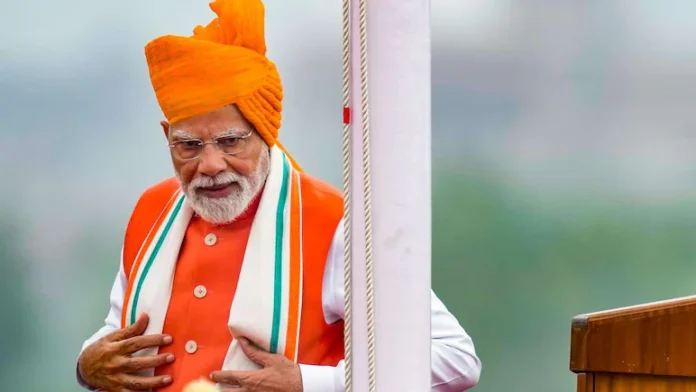 tensions-rise-as-opposition-critiques-pm-modi’s-independence-day-praise-for-rss